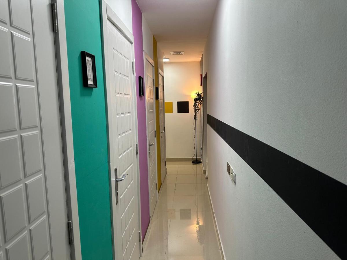 Lovely Partition In Barsha 1 Near Metro Séjour chez l'habitant